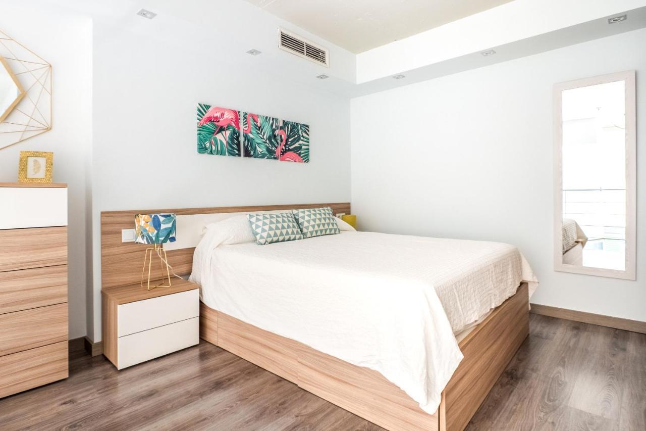 El Ventero Apartment - Elegante Apt Para 5 Con Terraza, Wi-Fi Y Aparcamiento En La Calle Camarma de Esteruelas Eksteriør bilde